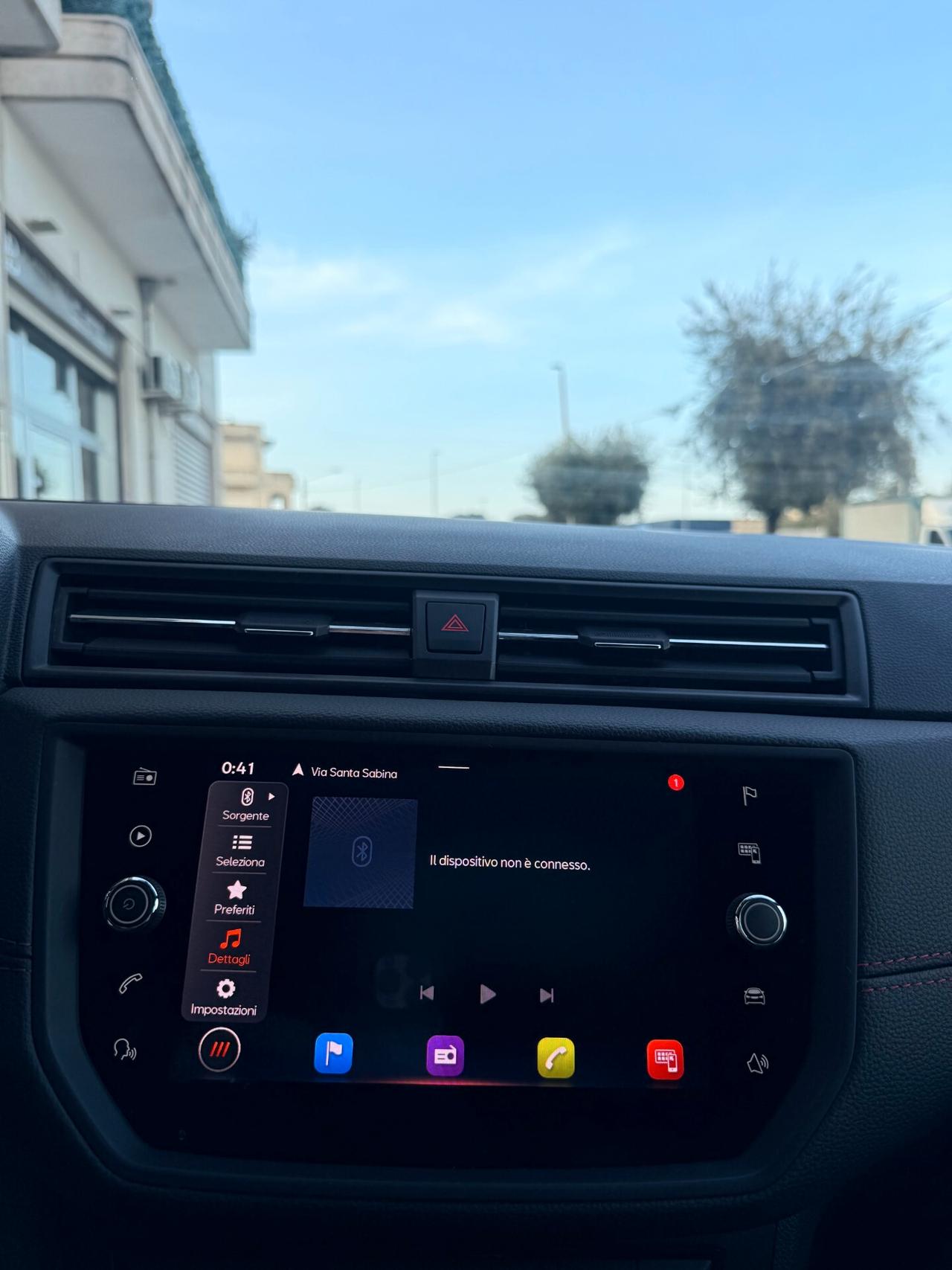 Seat Arona 1.0 TGI FR BENZINA/METANO DI SERIE, CON APPLE CARPLAY,ANDROID AUTO,TELECAMERA,NAVI,FULL LED