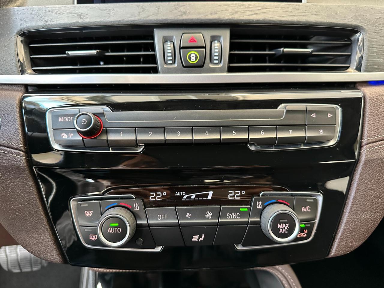 BMW X1 sdrive18i xLine Plus Auto-18"-Camera-Pelle-Carplay-IVA