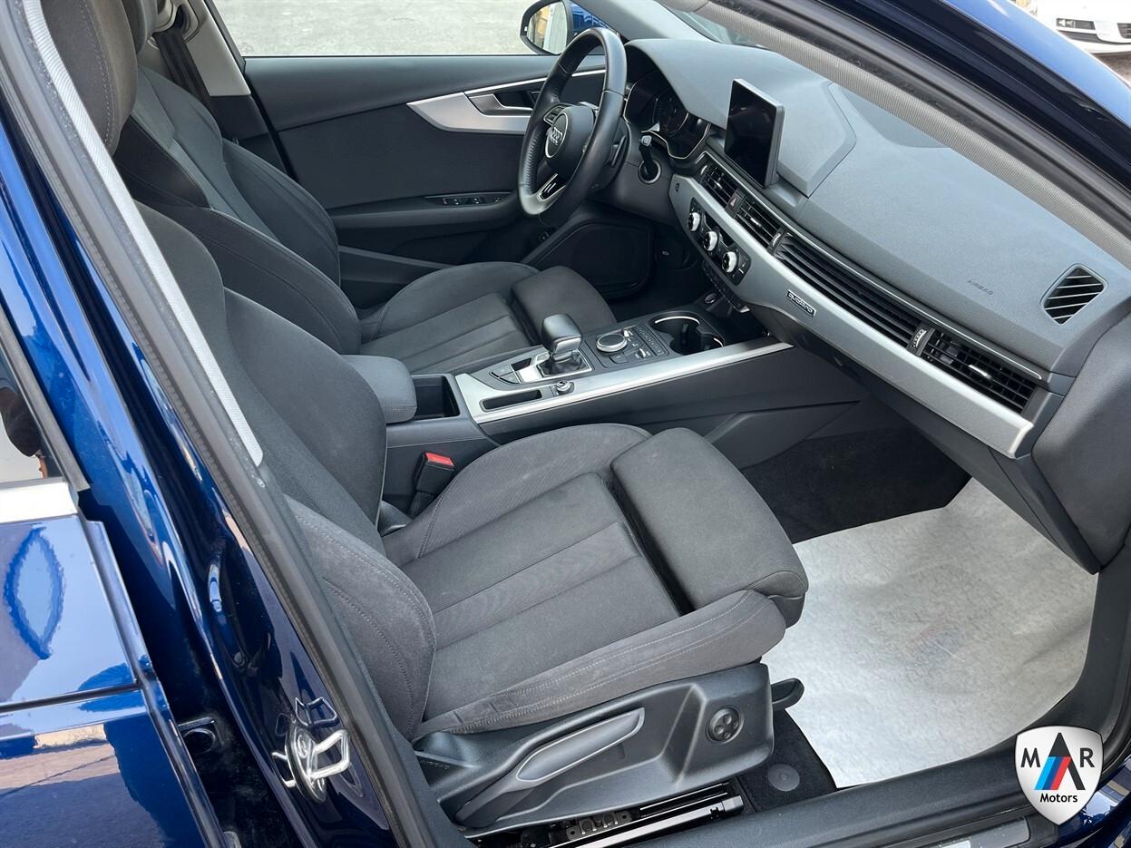 Audi A4 Avant 40 TDI quattro S tronic Design