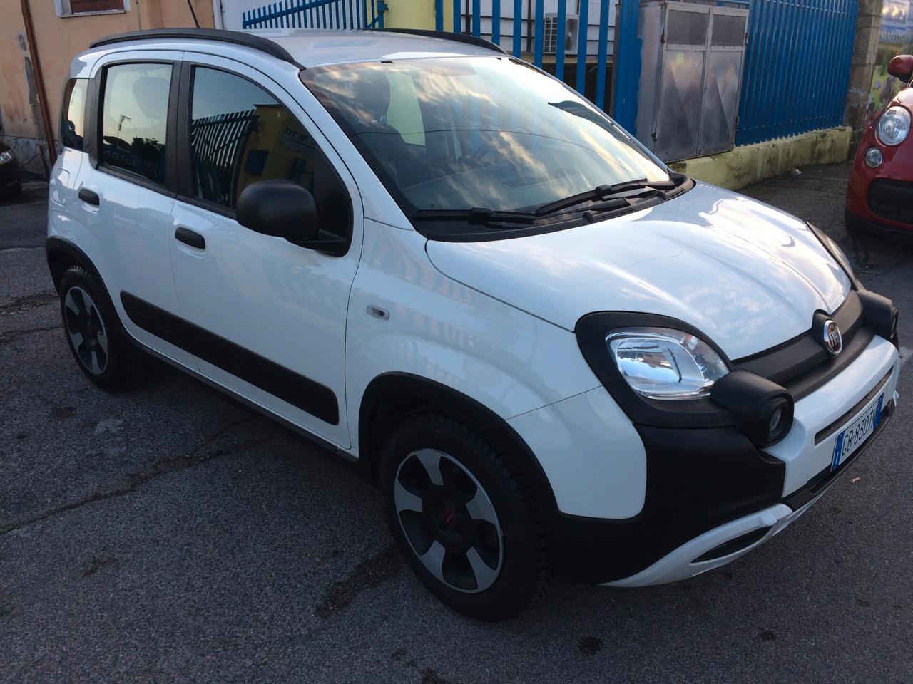 2020 Fiat Panda 1.0 FireFly S&S Hybrid City Cross tagliandata garanzia !