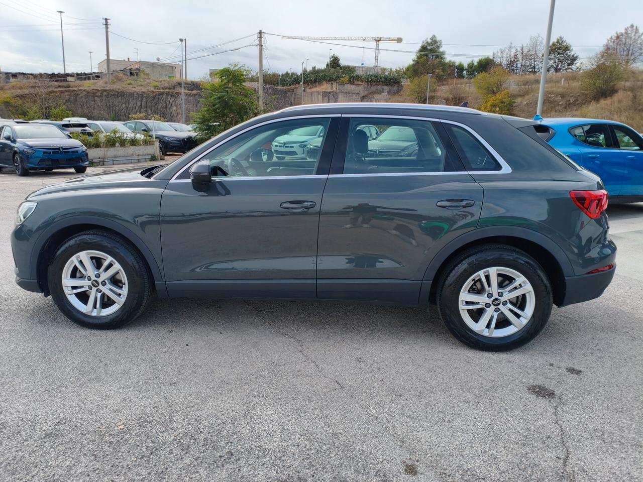 Audi Q3 35 TDI S tronic Business