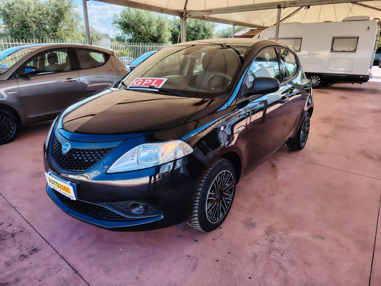 Lancia Ypsilon 1.2 69 CV GPL Ecochic Gold 2019
