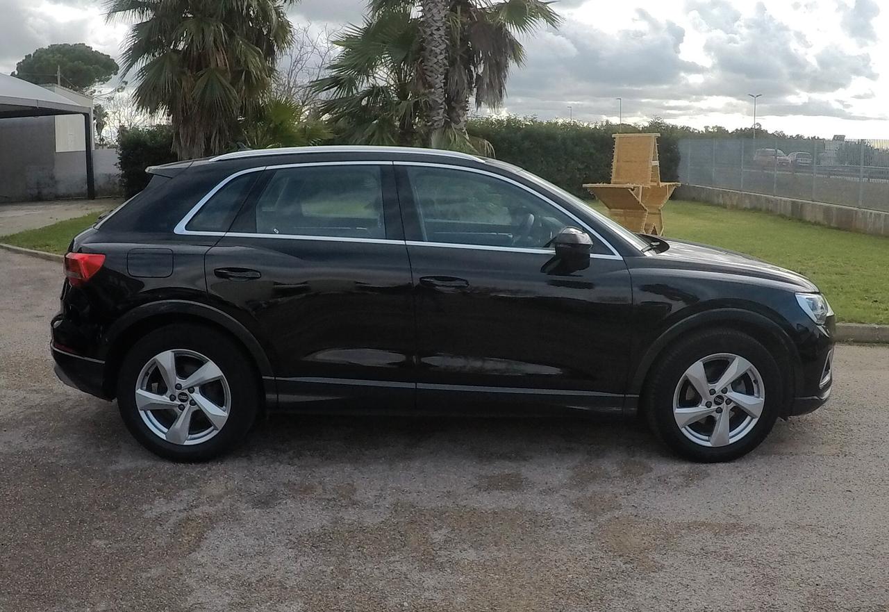 Audi Q3 35 TDI S tronic Business Advanced