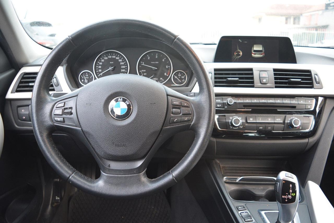 Bmw 318 318d Touring Business Advantage aut.