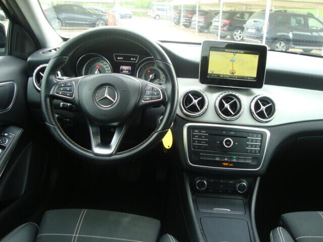 Mercedes-benz GLA 200 d Automatic Sport