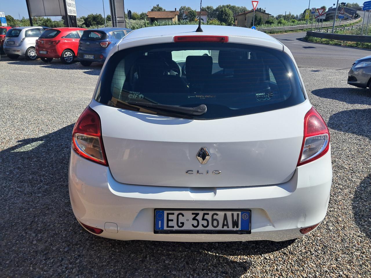 Renault Clio 1.2 16V 5 porte Dynamique