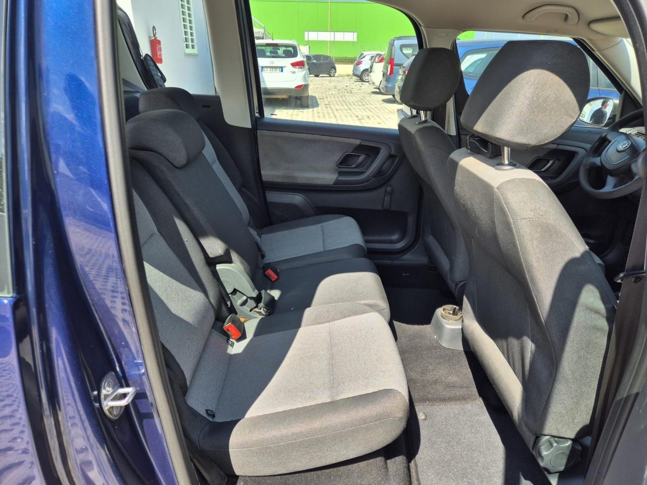 Skoda Roomster 1.2 12V 70CV Active