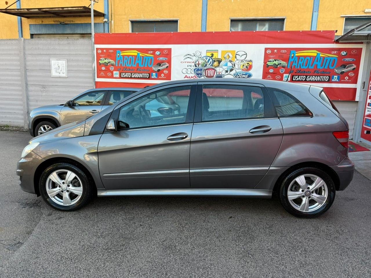 Mercedes-benz classe B 180 2.0 109cv Premium - 2010