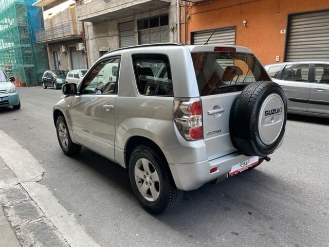 Suzuki Grand Vitara 1.9 DDiS - 3 porte 4x4