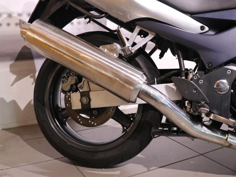 Kawasaki ZR 7 S