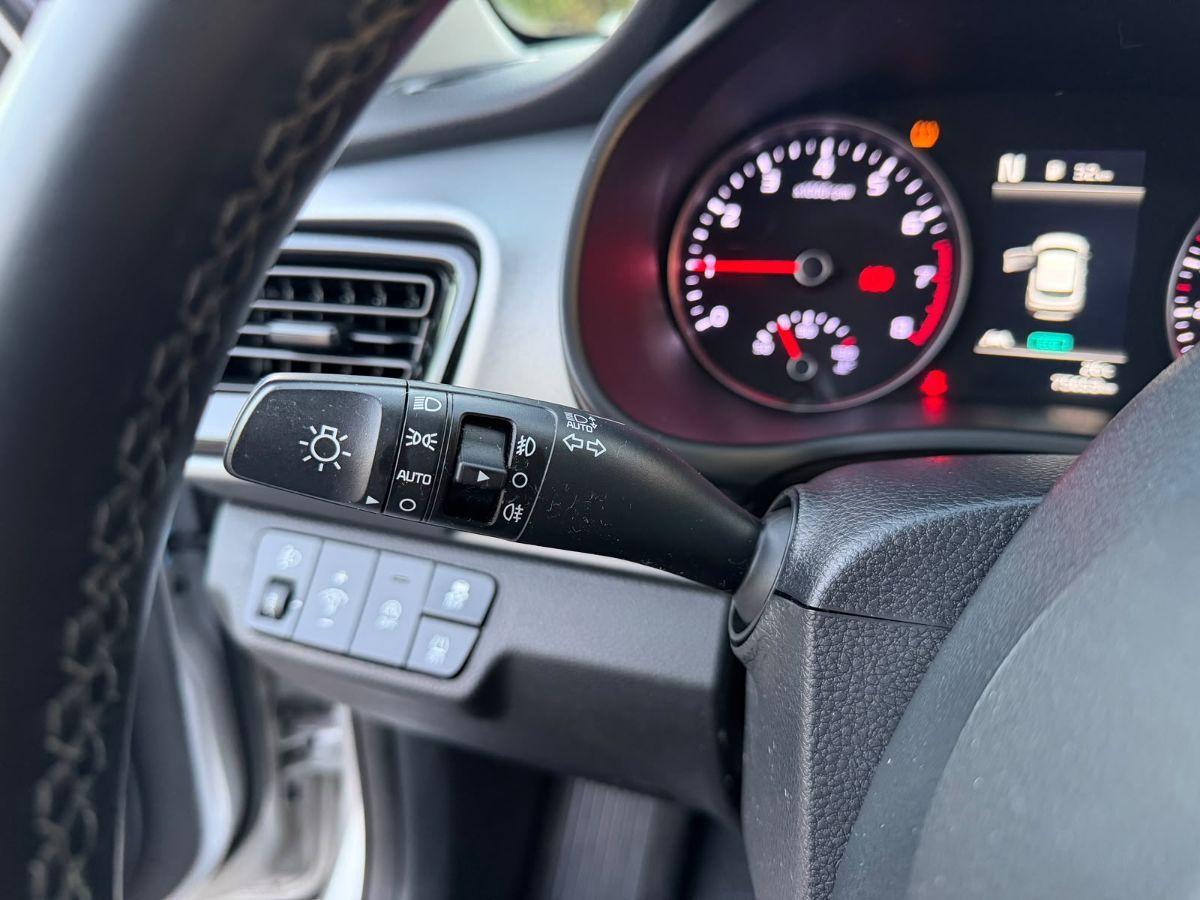 KIA - STONIC 1,0 T-GDI MHEV IMT GT LINE