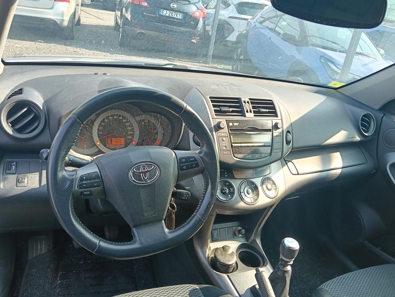 Toyota RAV 4 RAV4 Crossover 2.2 D-4D 150 CV DPF Luxury