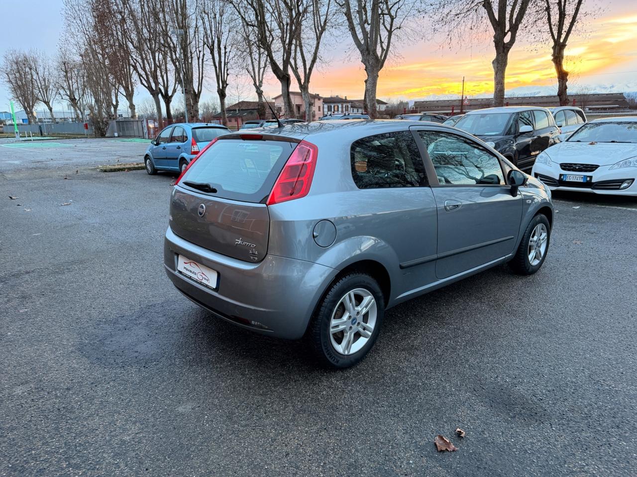 Fiat Grande Punto 1.4 Starjet 16V 3 porte Dynamic