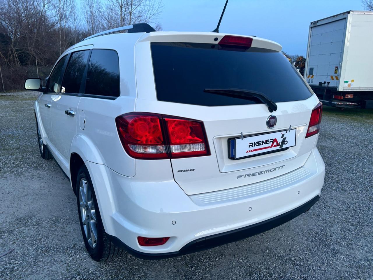 Fiat Freemont 2.0 Mjt 170 CV 4x4 aut. Lounge