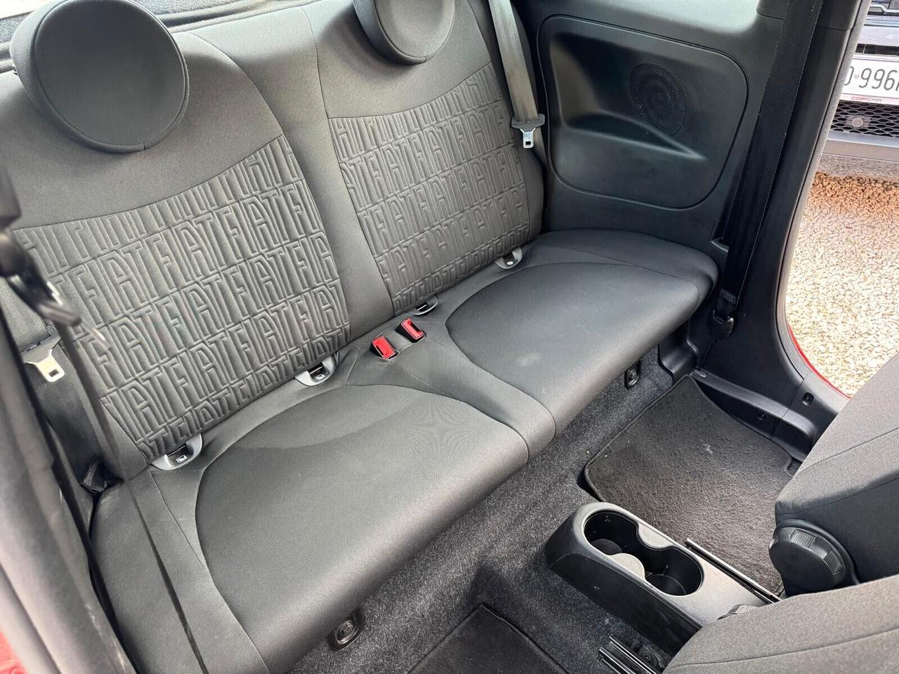 Fiat 500 1.0 Hybrid Red 2023