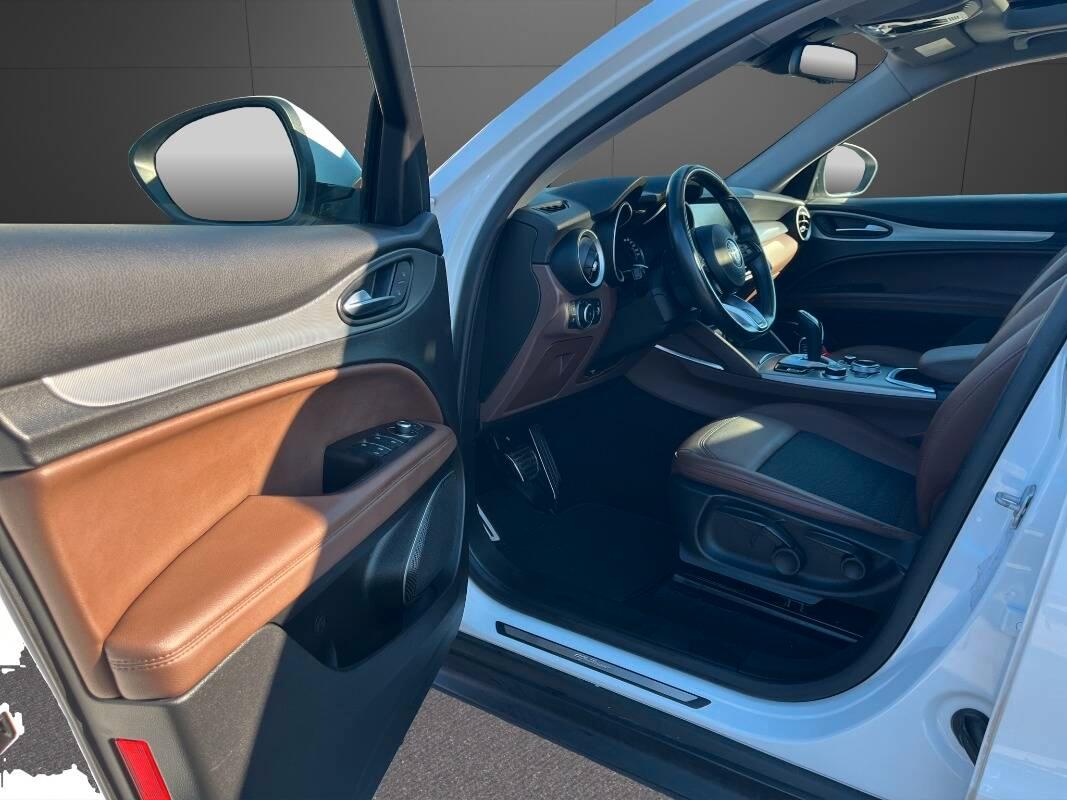 Alfa Romeo Stelvio 2.2 t Sprint Q4 190cv auto - Tetto Apribile