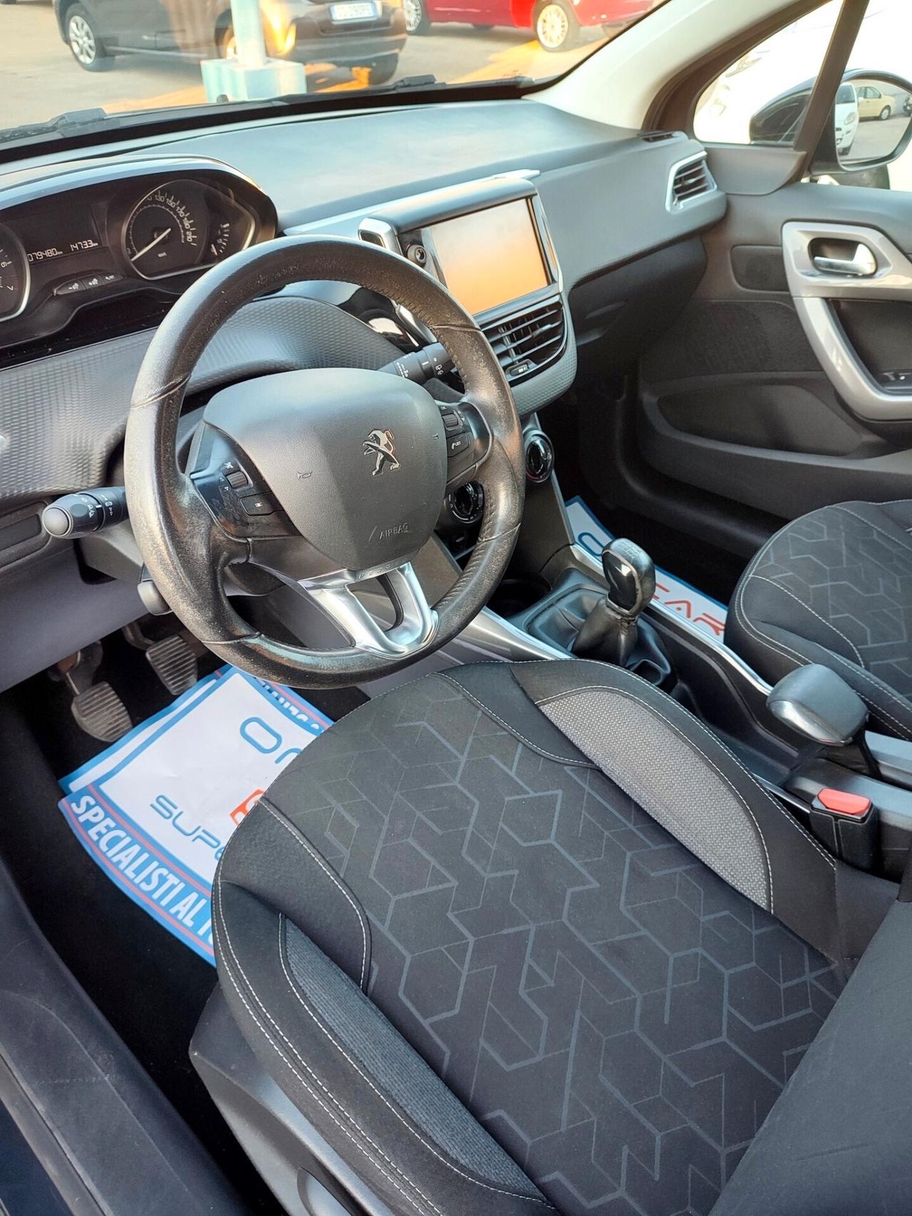 Peugeot 2008 1.2 bz Active 82cv con 79.000 Chilometri