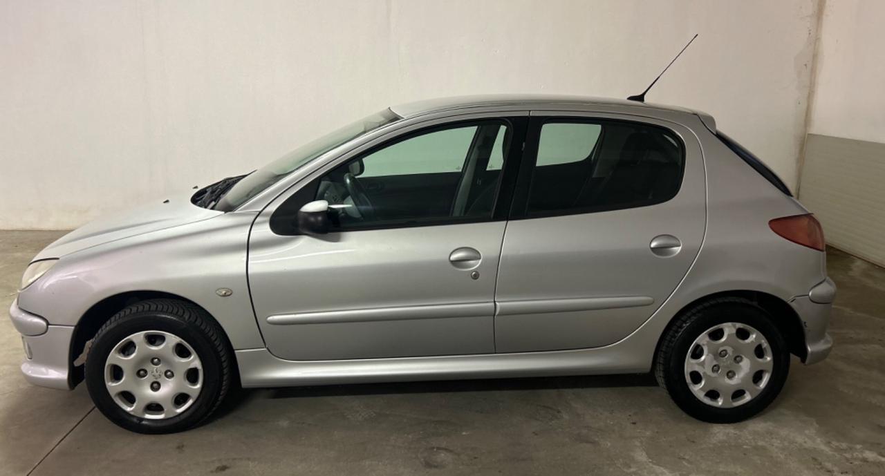 Peugeot 206 1.4 5p. Enfant Terrible