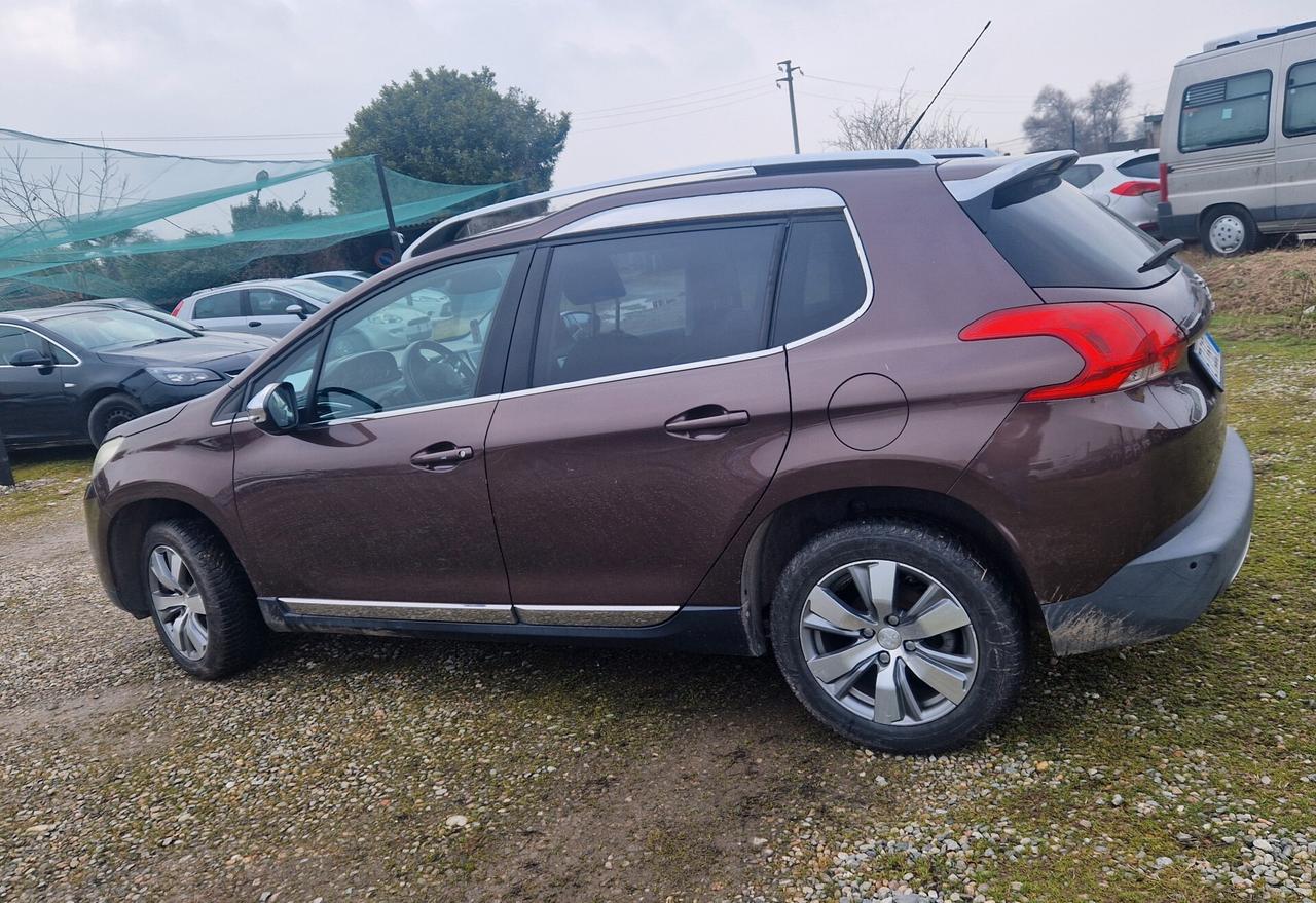 Peugeot 2008 1.2 VTi 82CV Allure