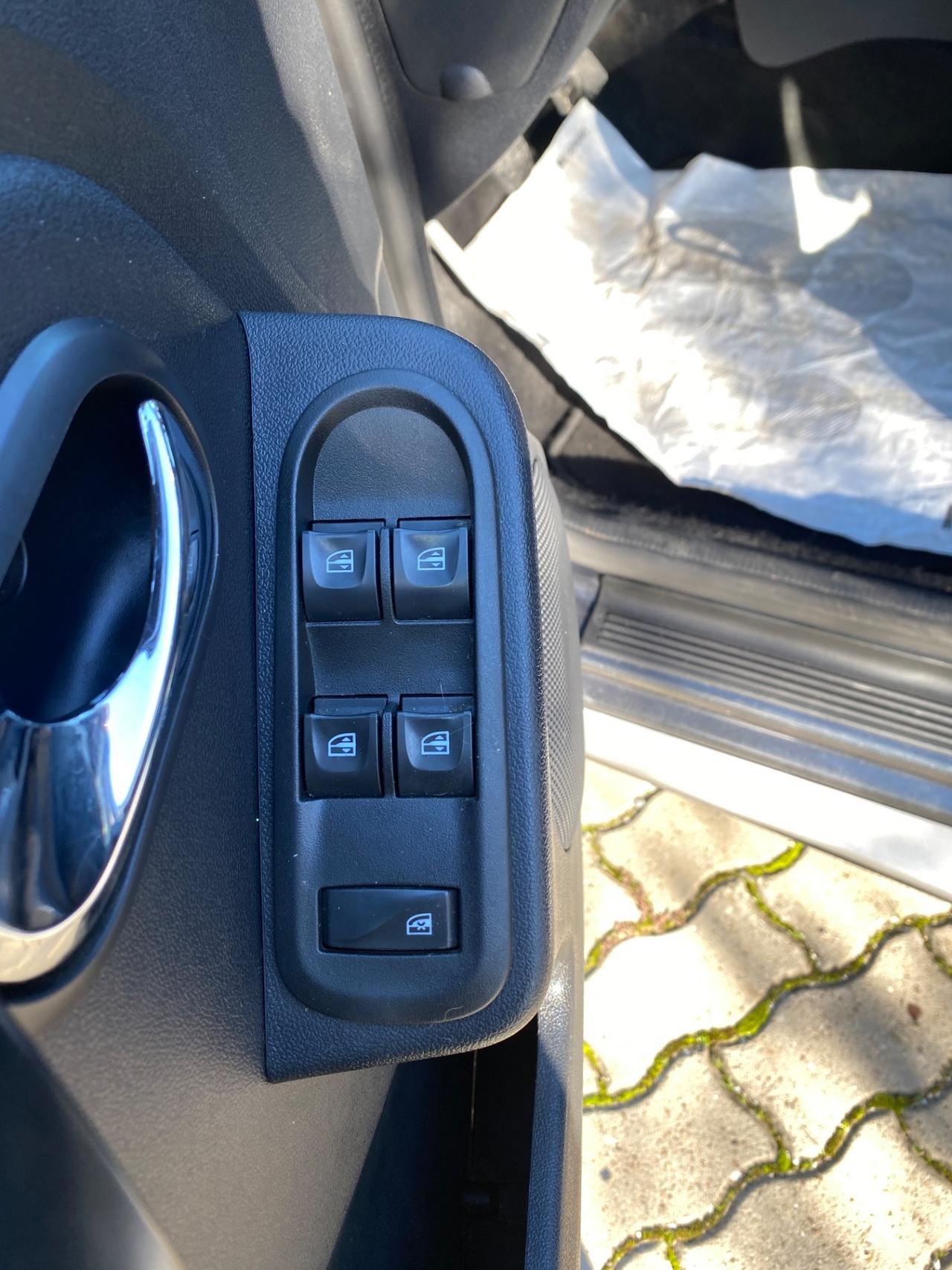 Dacia Duster 1.5 dCi 110CV 4x4 INSERIBILE E DISINSERIBILE ---KM CERTIFICATI DACIA