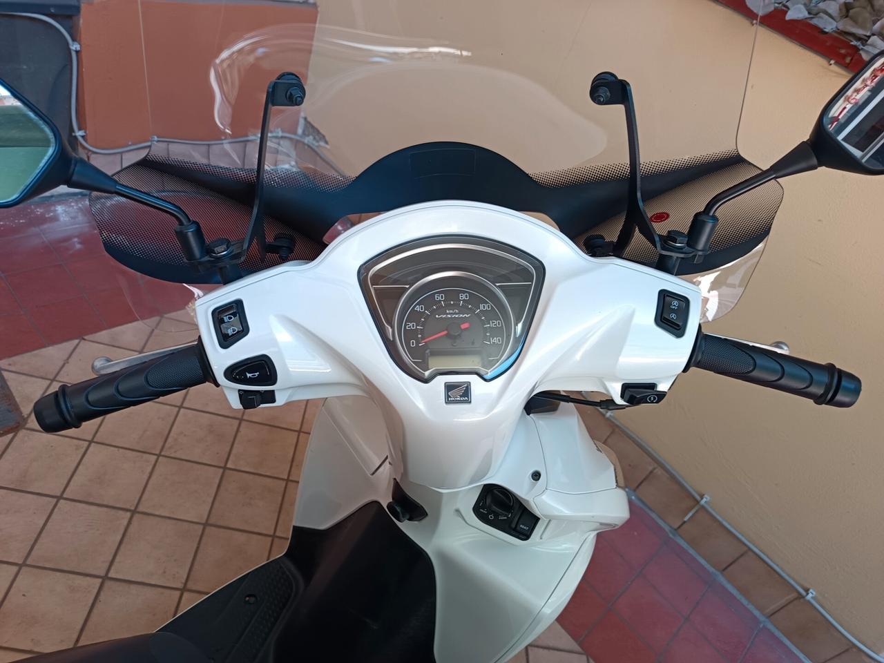Honda Vision 110 PARI AL NUOVO
