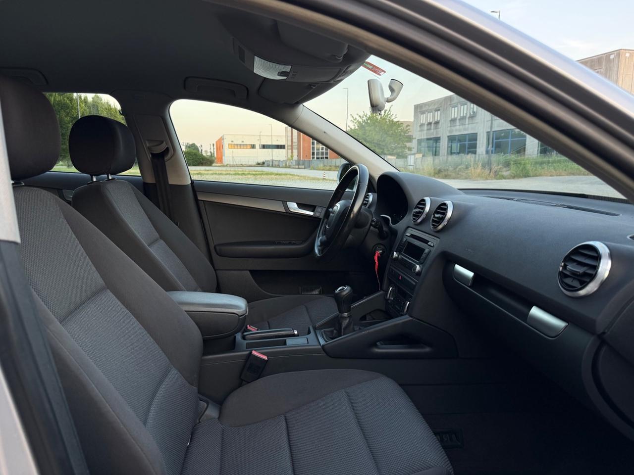 Audi A3 1.6 TDI 105 CV CR Ambition