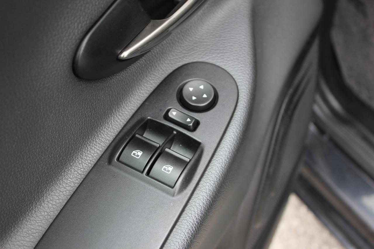 Lancia Ypsilon 1.2 69 CV 5 porte Gold PER NEOPATENTATI!!