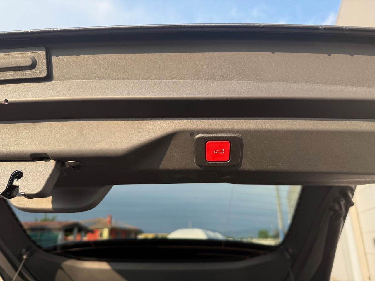 Peugeot 3008 Hybrid 136 e-DCS6 GT
