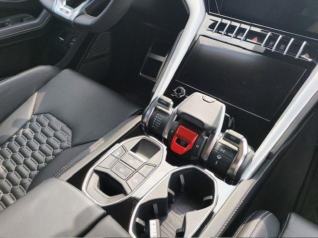 LAMBORGHINI Urus 4.0