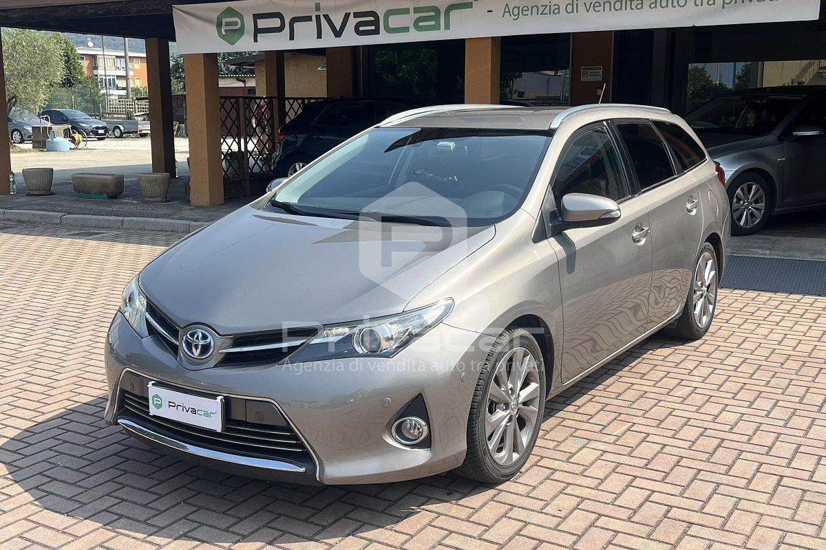 TOYOTA Auris Touring Sports 1.8 Hybrid Lounge