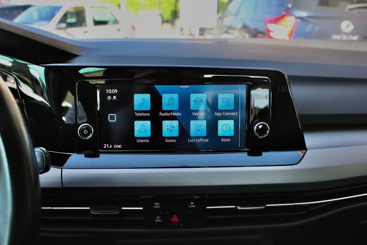 Volkswagen Golf 1.0 eTSI EVO DSG LIFE NEOPATENTATI