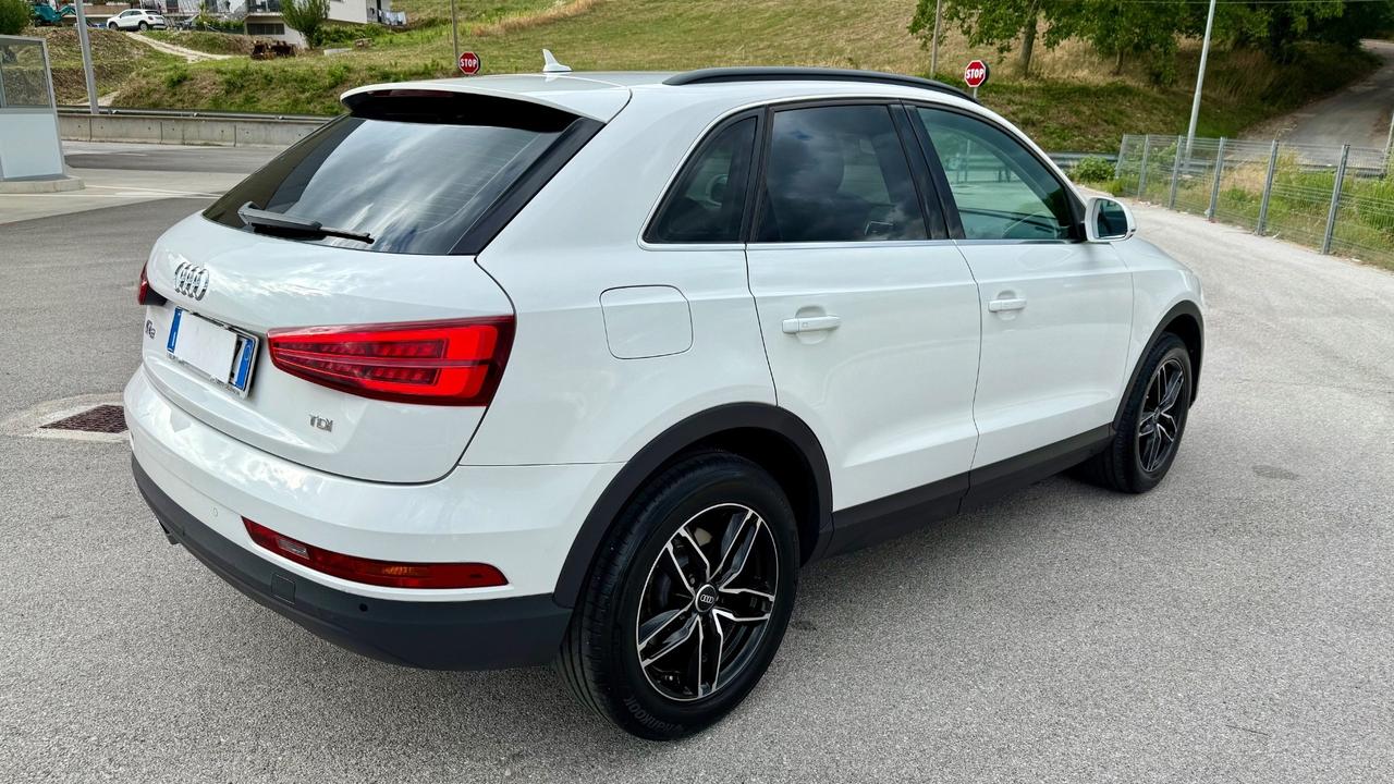 Audi Q3 2.0 TDI 120 CV