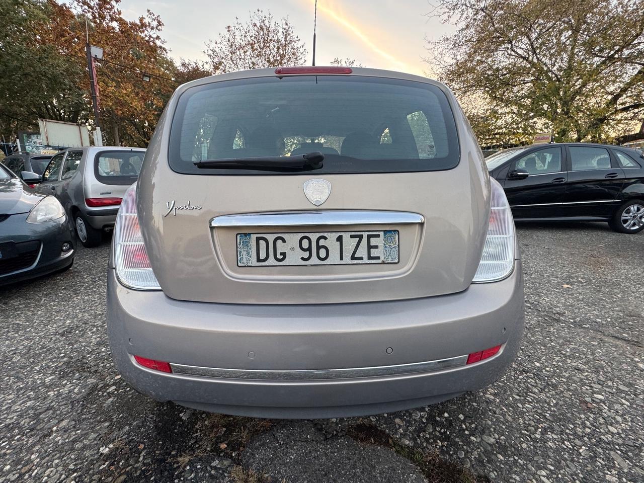 Lancia Ypsilon 1.4 Platino
