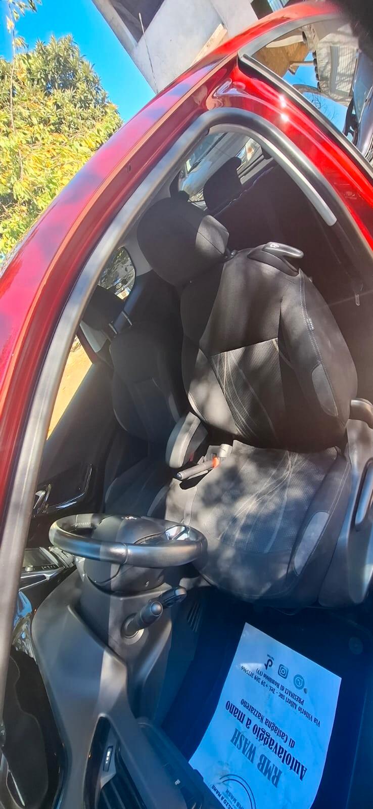 Peugeot 208 1.2 82 CV Allure Motore nuovo