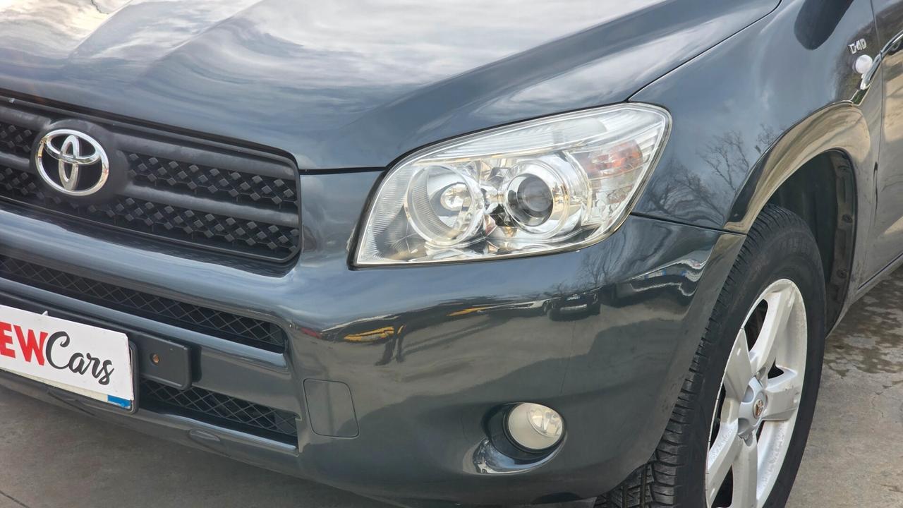 Toyota RAV 4 RAV4 2.2 D-4D 136 CV Luxury