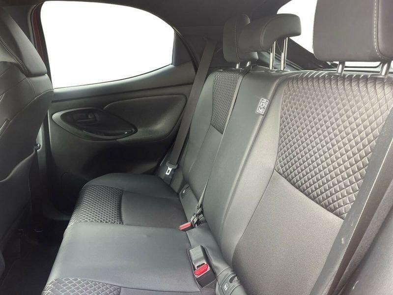 Toyota Yaris Hybrid Style MY22