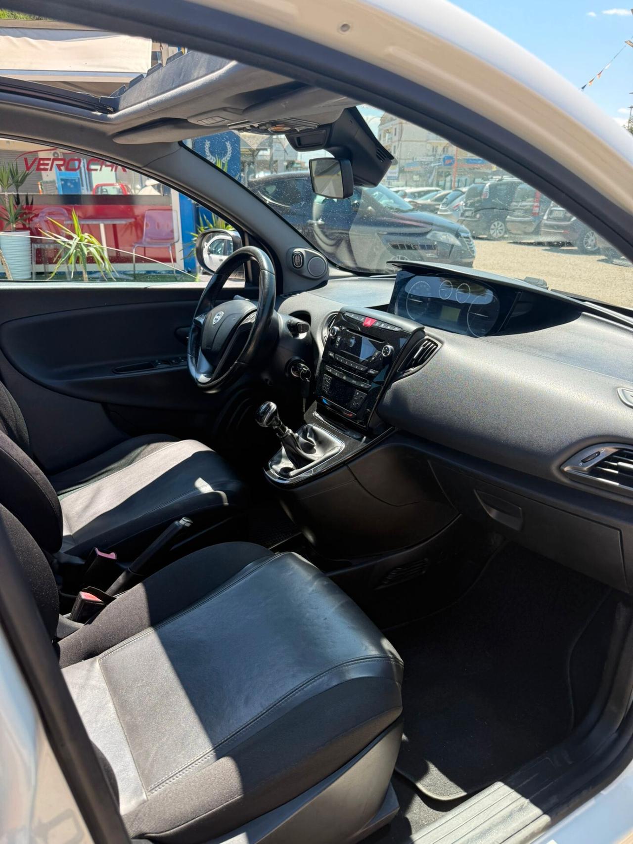 Lancia Ypsilon 1.3 MJT 16V 95 CV 5 porte S&S Platinum