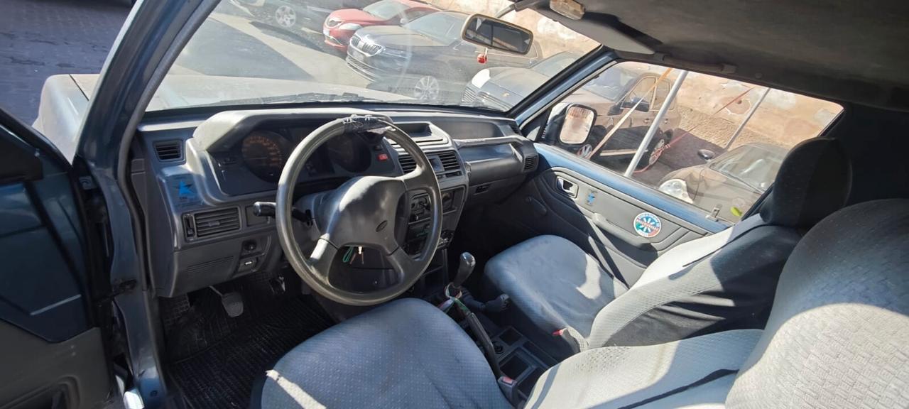 Mitsubishi Pajero GLX 2.5 TD 5 posti