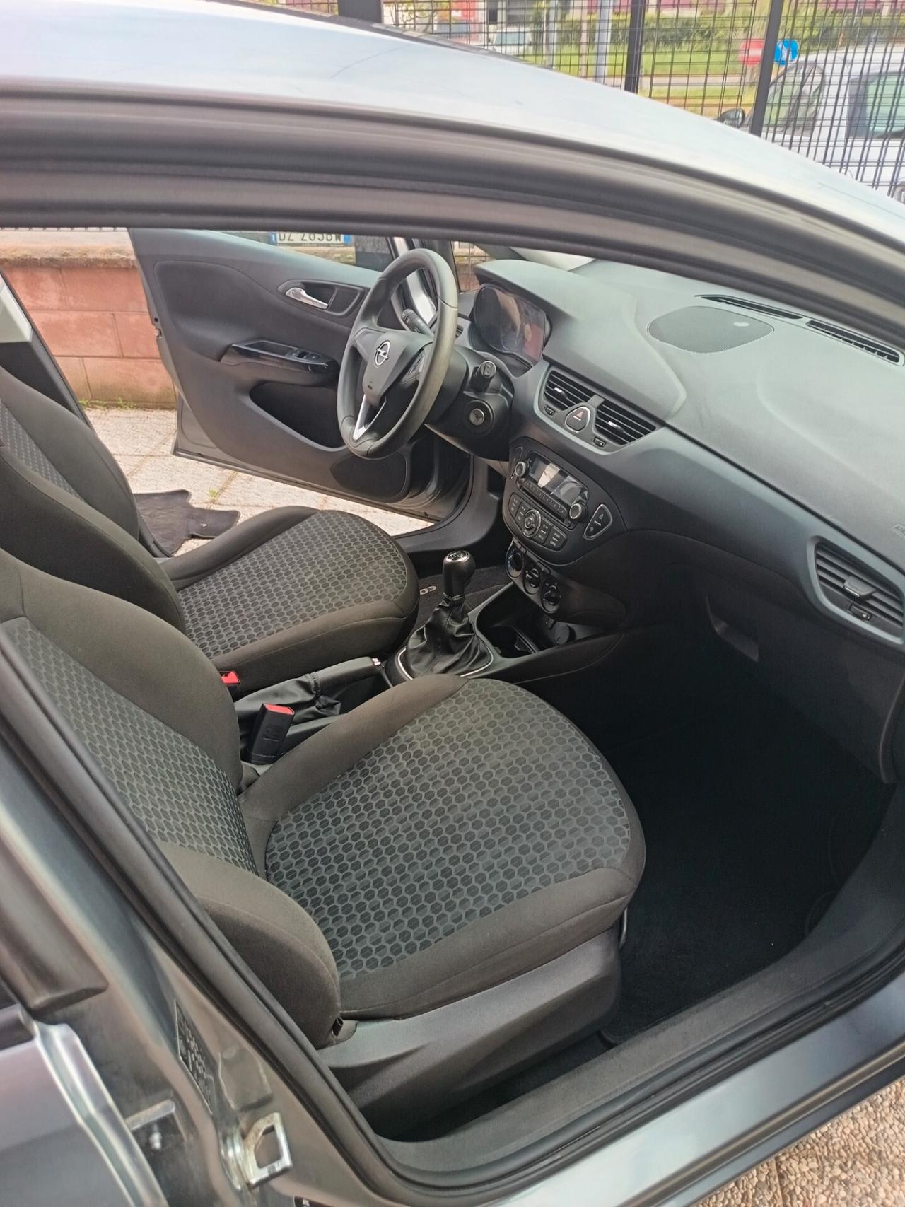 Opel Corsa 1.2 5 porte n-Joy
