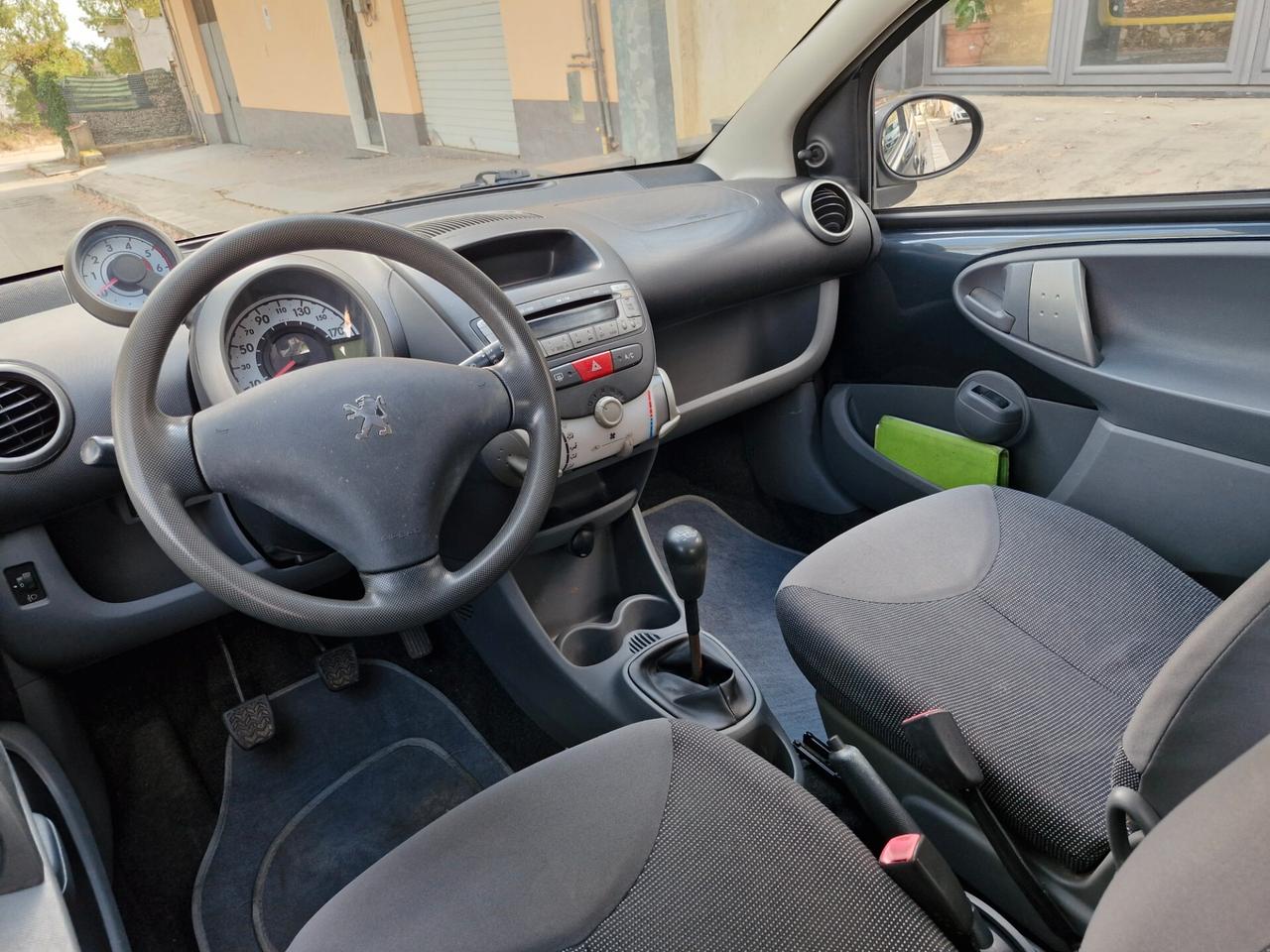 Peugeot 107 1.4 HDi 5p. Sweet Years