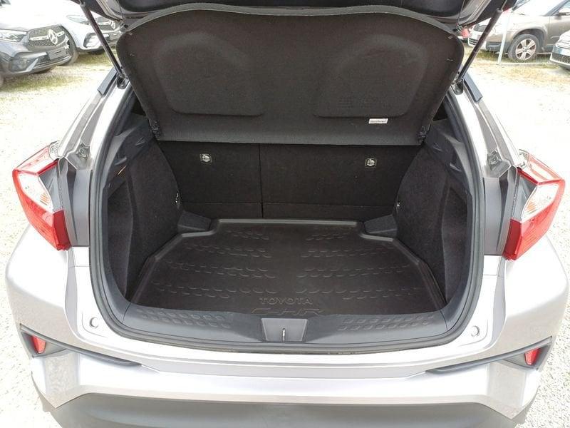 Toyota C-HR C-HR 1.8h Lounge 2wd e-cvt my18