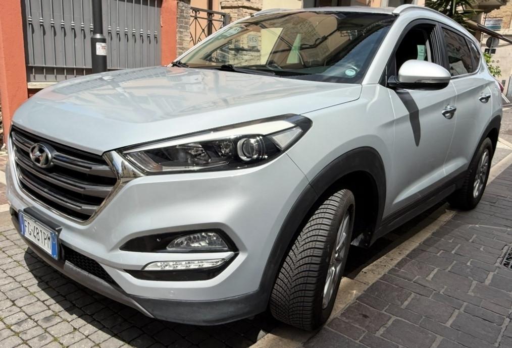 Qualitycars Pescara propone Hyundai Tucson 2.0 CRDi 4WD aut. Comfort