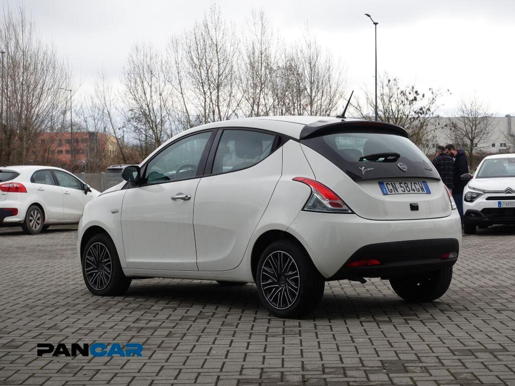 Lancia Ypsilon 1.0 FireFly 5 porte S&S Hybrid Gold PROMO