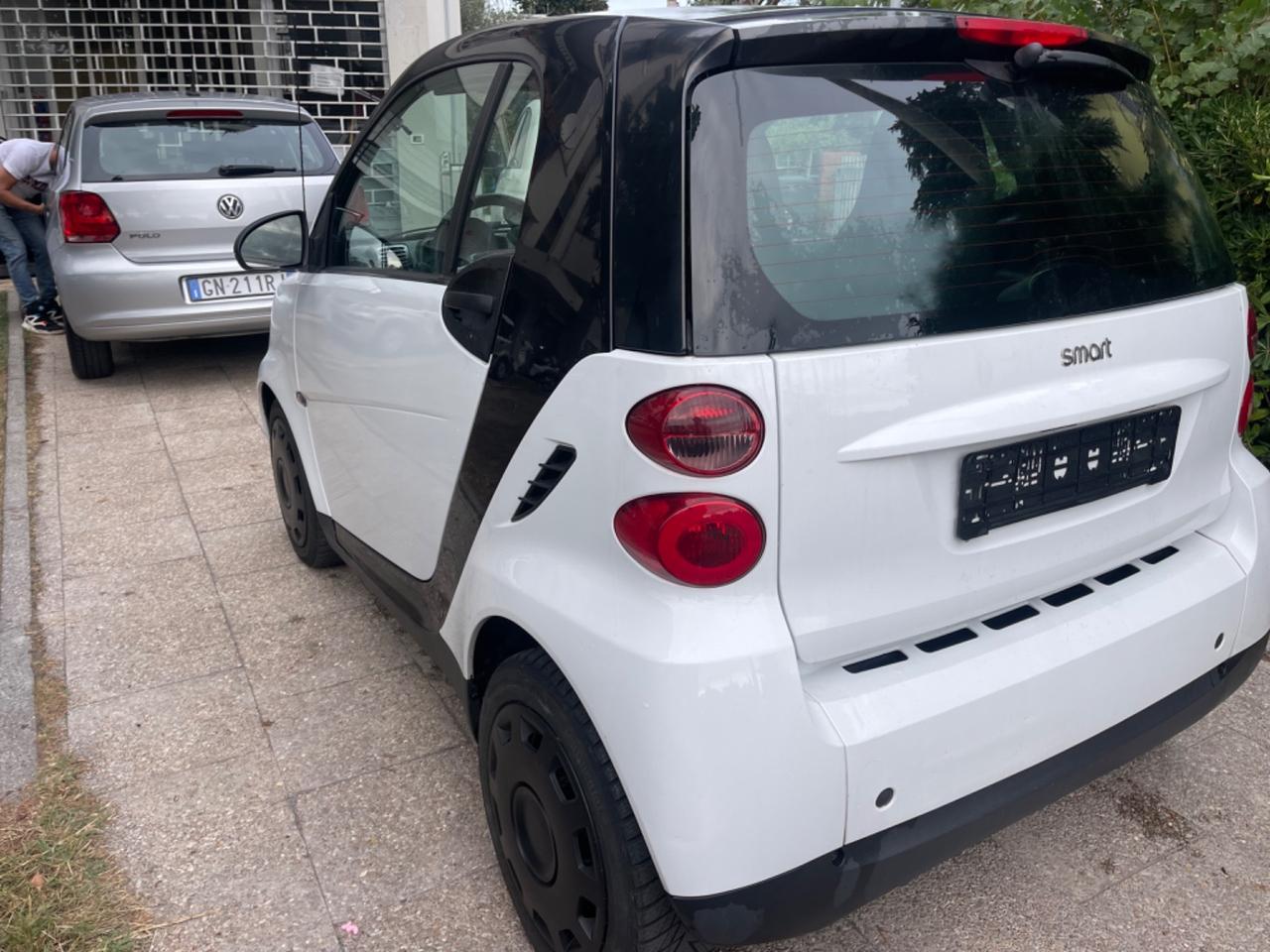 Smart ForTwo 800 33 kW coupé pure cdi