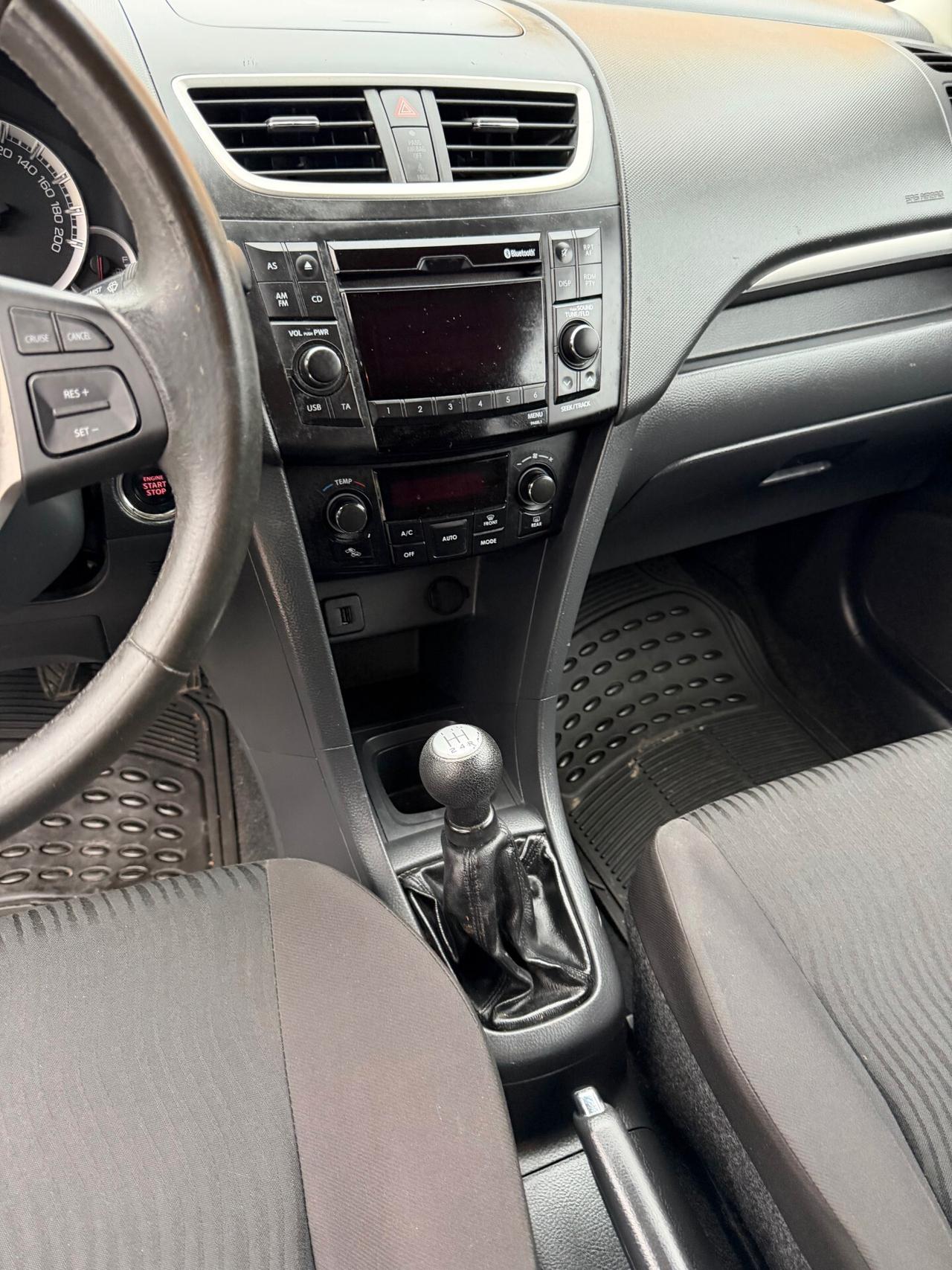 Suzuki Swift 1.2 - NEOPATENTATI - 12 MESI DI GARANZIA -