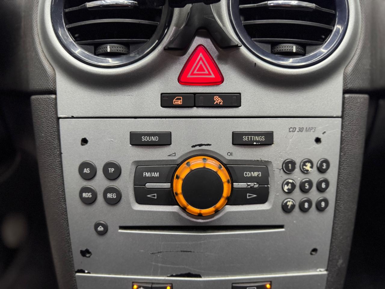 Opel Corsa 1.2 Benz.-GPL ADATTA NEOPATENTATI 5Porte