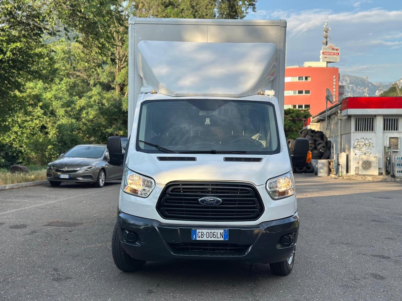 FORD TRANSIT 350 2.2 TDCI CON SPONDA IDRAULICA