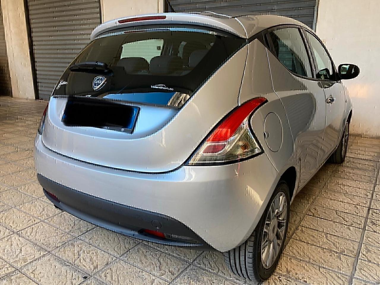 Lancia Ypsilon 1.3 MJT-X NEOPATENTATI-2013