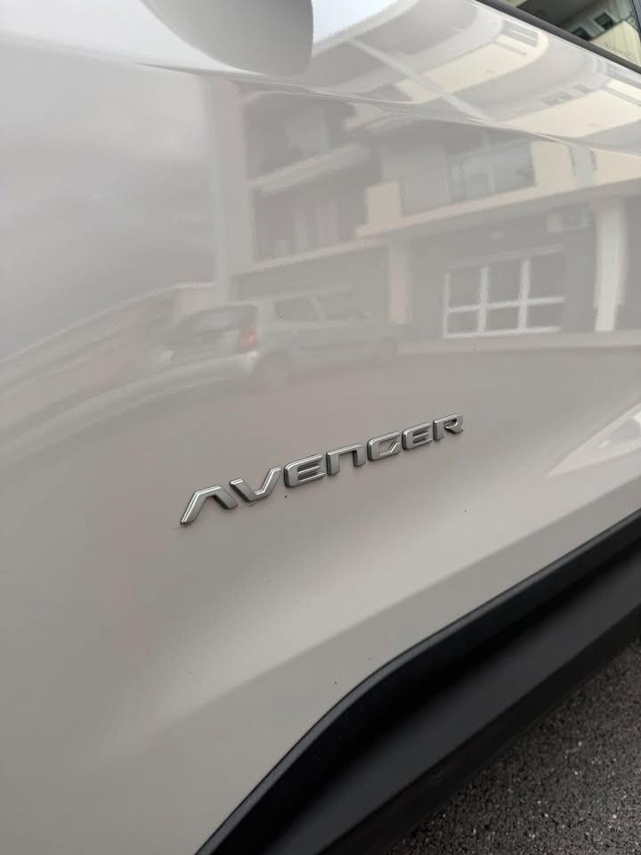 Jeep Avenger 1.2 Turbo 100 CV Summit