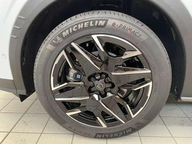 Peugeot 5008 GT 1.2 Hybrid 136cv * KM-0* **FULL-OPT**